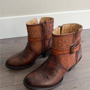 Women’s J.B. Dillon Rustic Brown snakeskin ankle leather booties size 7 western